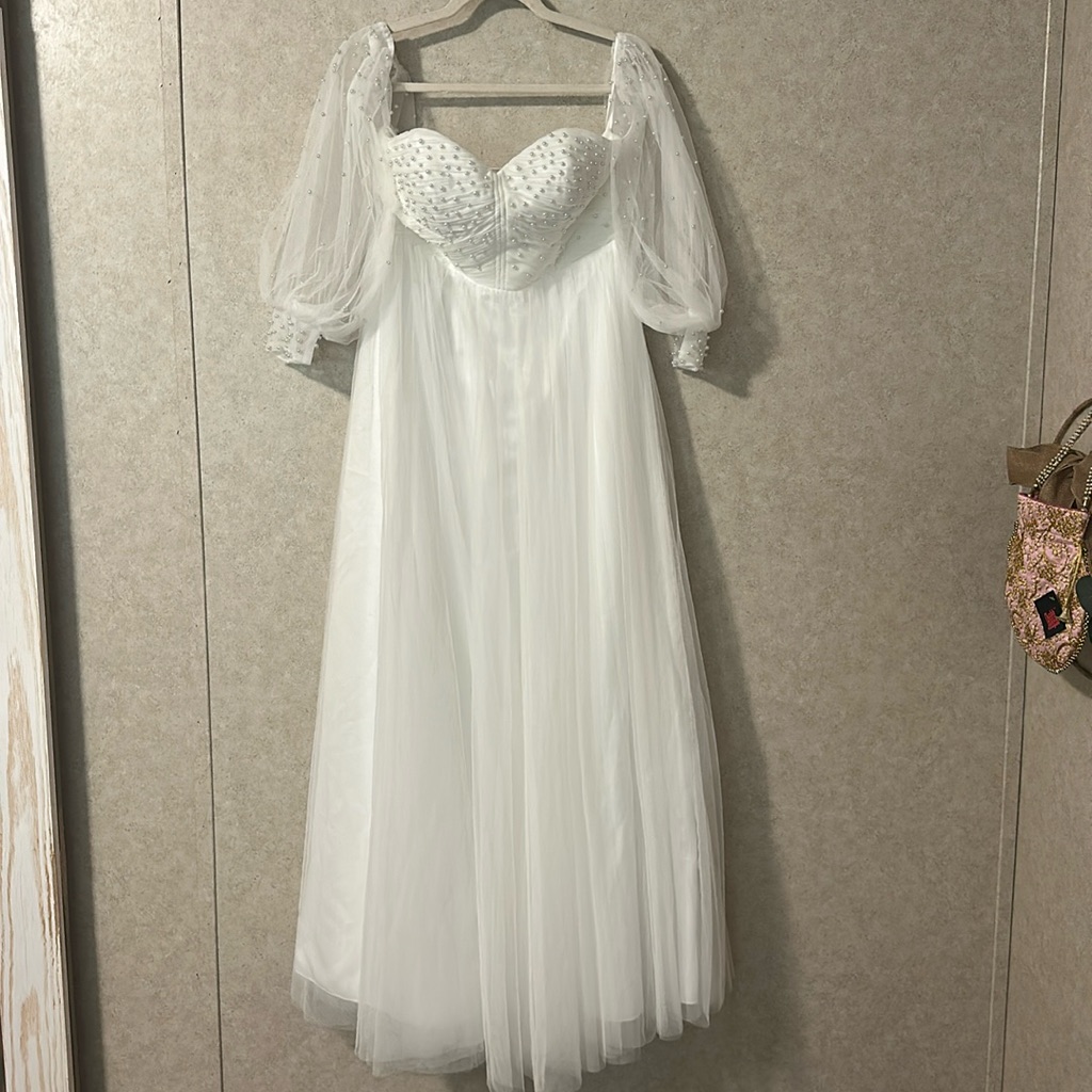 Ever Pretty Wedding Gown Sweetheart Neckline, A Line, Detached Sleeves, Pearls